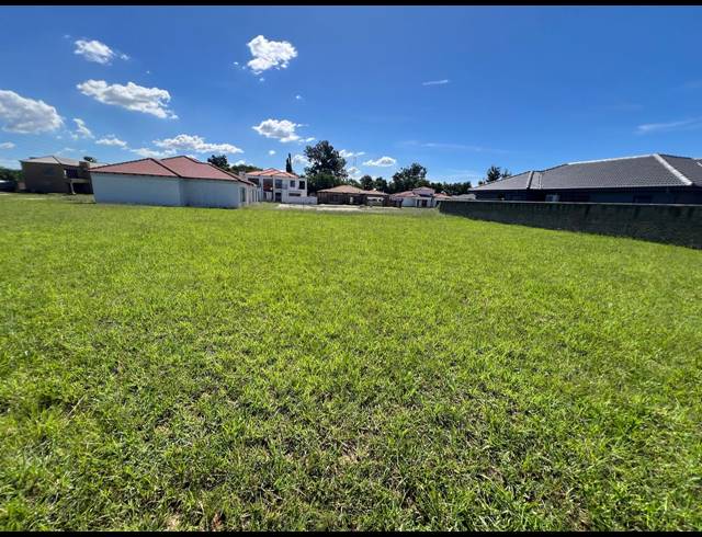 696M² VACANT LAND FOR SALE IN RISIVILLE